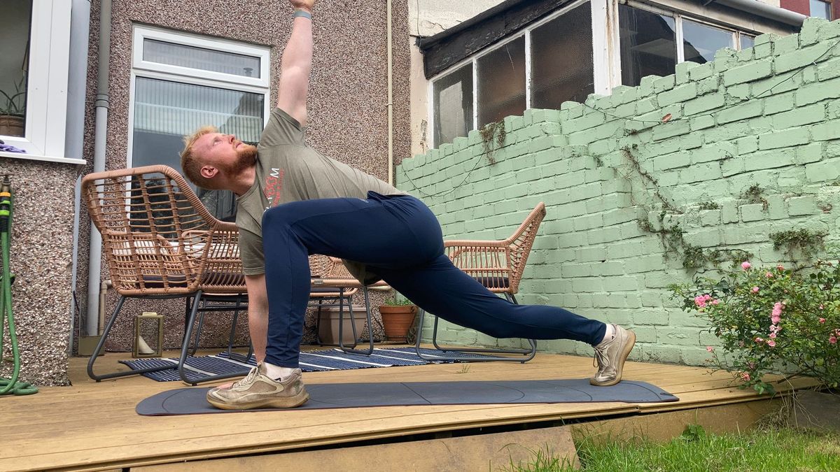 I Did the World's Coolest Stretching Every Day for a Week—Here's Why I'll Keep Doing It